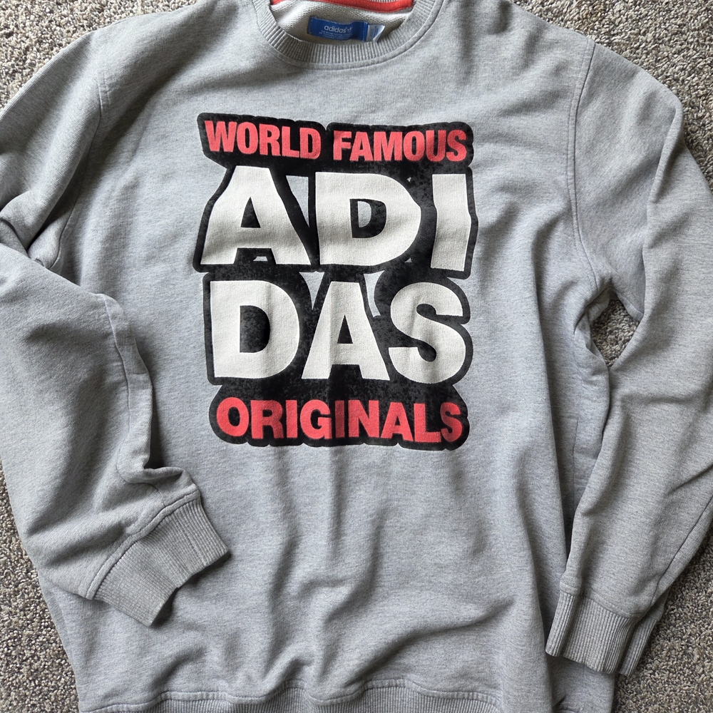 Vintage Adidas Originals Gray Crewneck Sweatshirt for Men Size L